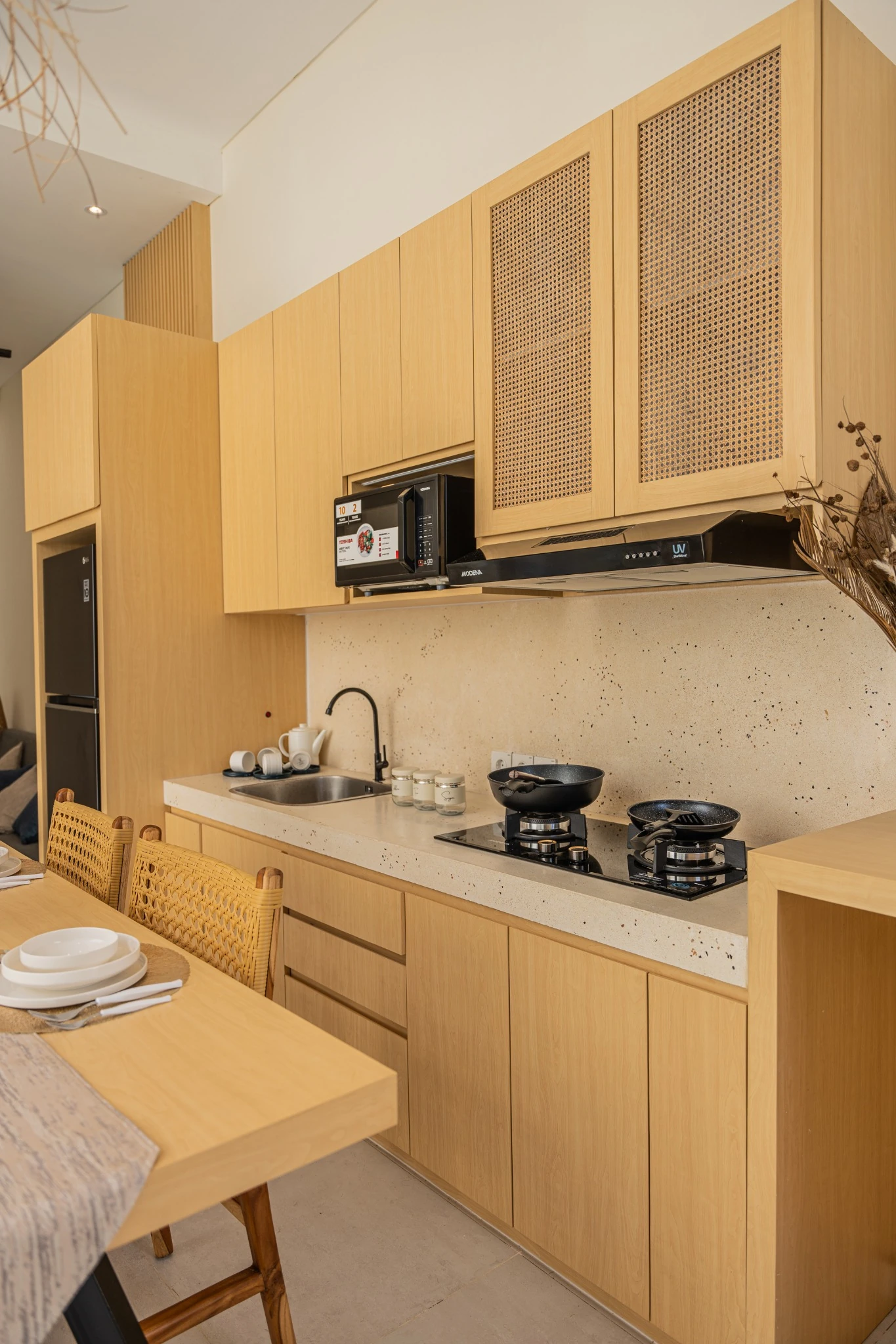 Area dapur unit PROVA Uluwatu